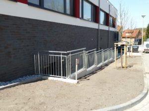 Eingangsgeländer 12